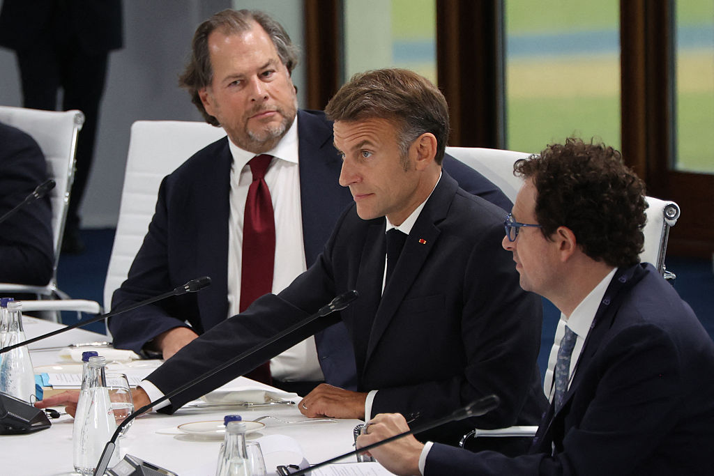 Controllo e costi dell'AI: la sfida tra sovranità, utenti e ROI aziendale Controllo e costi dell'AI: la sfida tra sovranità, utenti e ROI aziendale