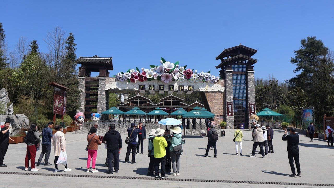 Disneyland adotta il riconoscimento facciale: nuove sfide per l'AI etica