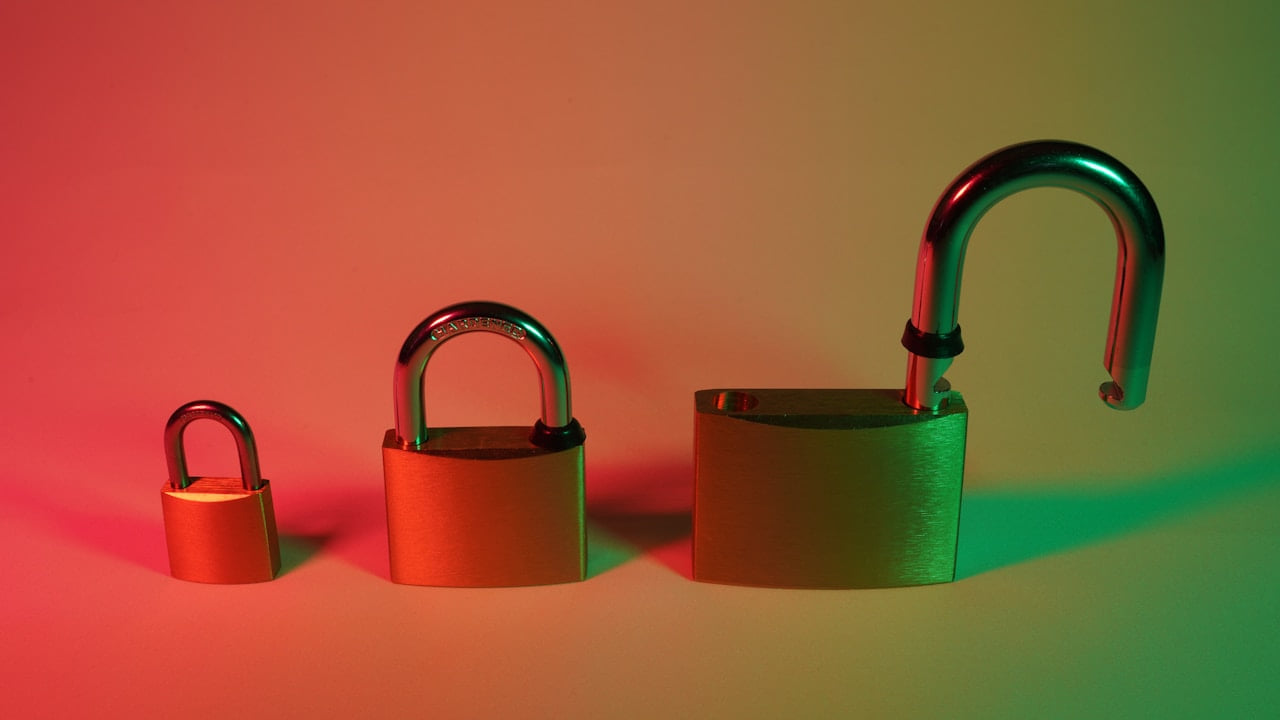 Le nuove sfide della sicurezza AI: jailbreak e opacità dei modelli avanzati