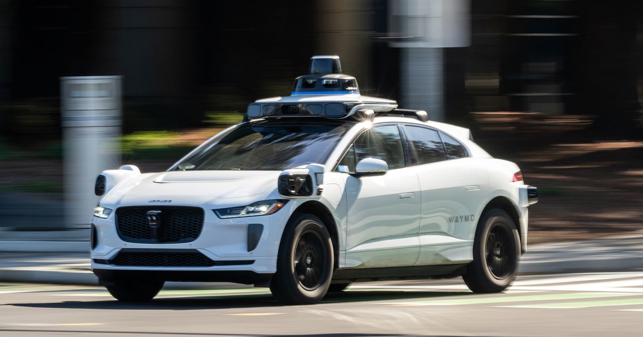 Waymo Under Scrutiny: Autonomous Vehicles Hinder Emergency Response